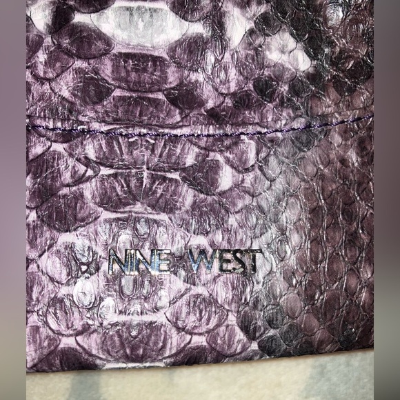 Nine West Purple Snakeskin Shoulder Bag Great Condition - Picture 2 of 8